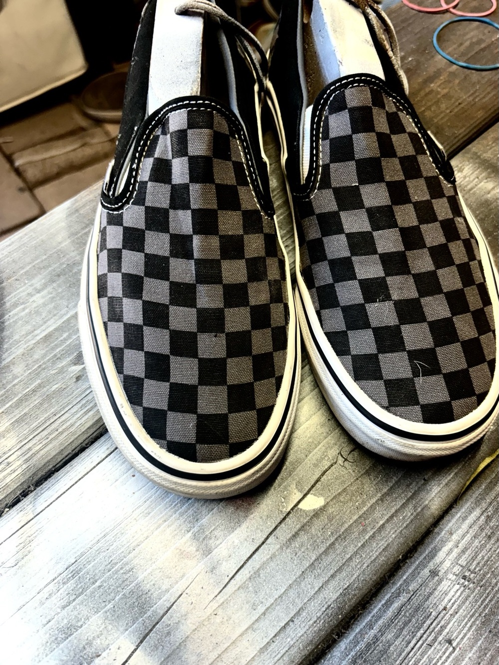 Vans black & gray checkerboard slip-on sneaker Mens 8 Womens 9.5